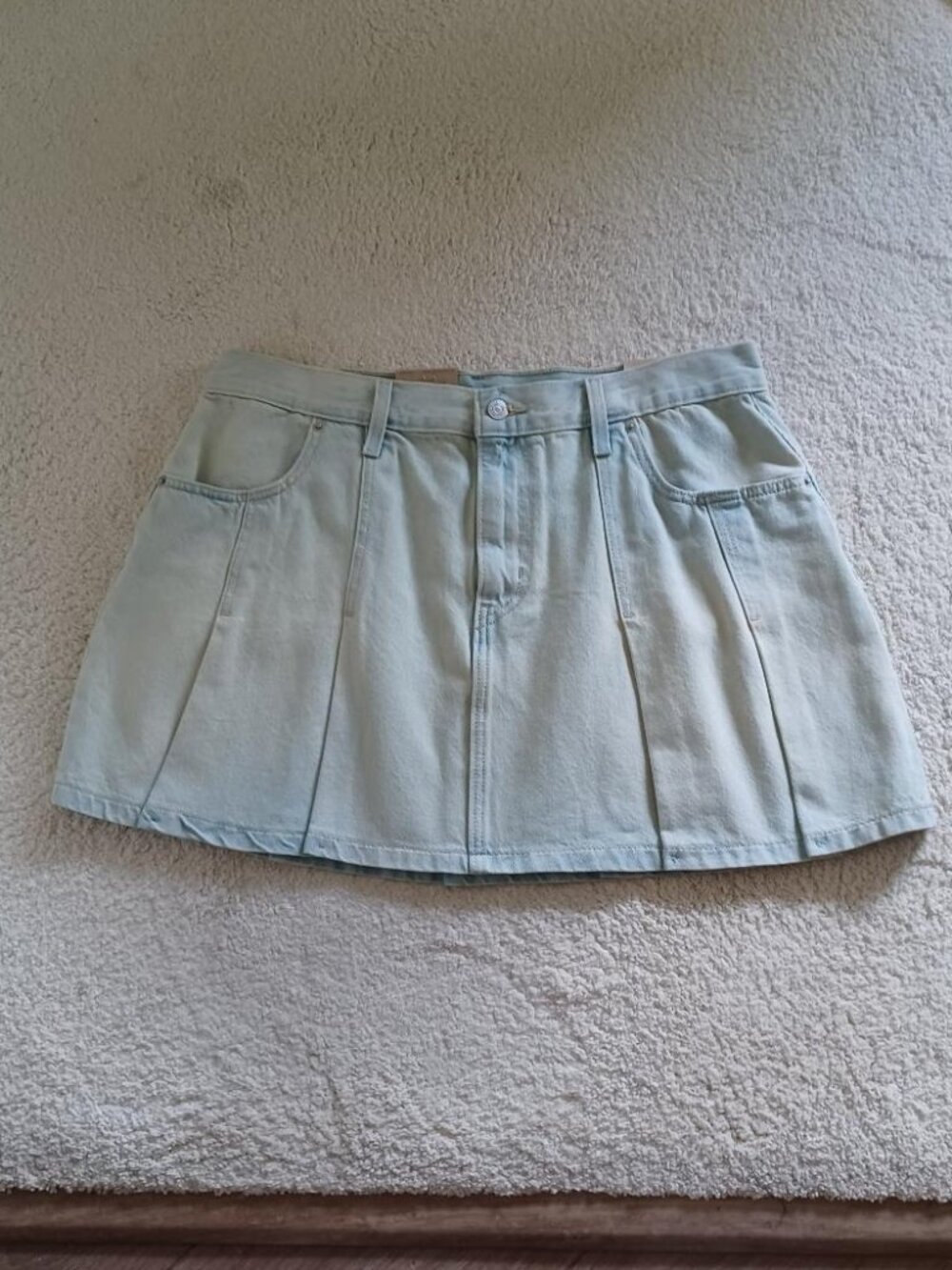 NEW! Levi's Pleated Denim Mini Skirt Size 12-14 (Levi's Size 32) - Picture 5 of 14
